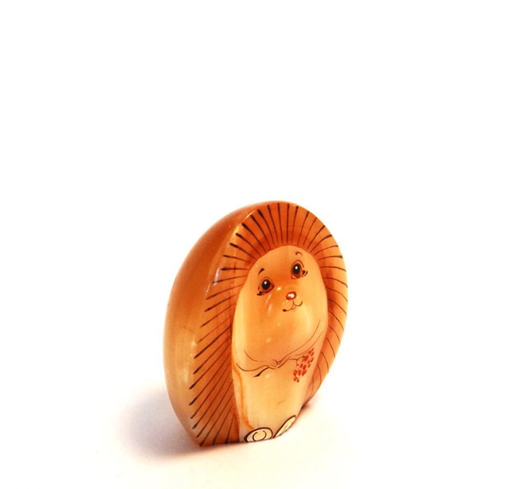 Ежик с рябиной